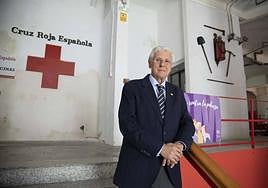 Andrés Ros en la sede de Cruz Roja en Cartagena.
