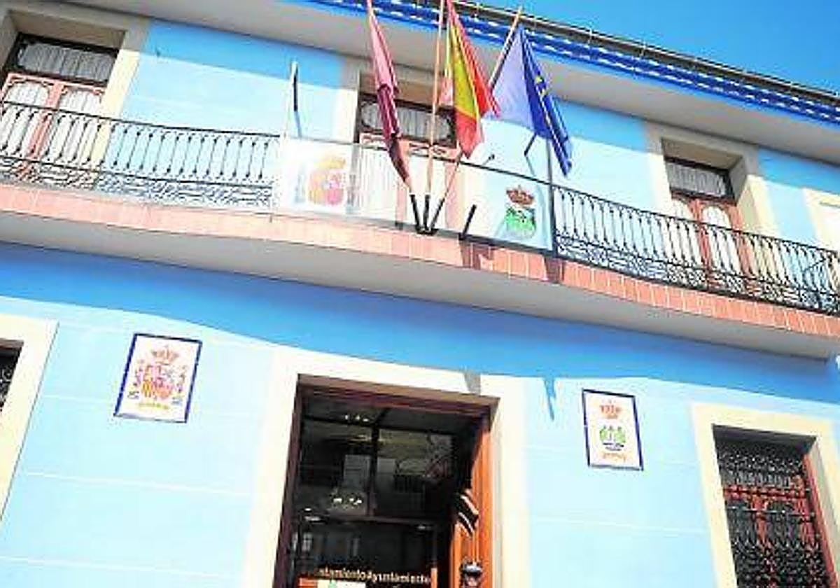 Fachada del Ayuntamiento de Fortuna, en una imagen de archivo.