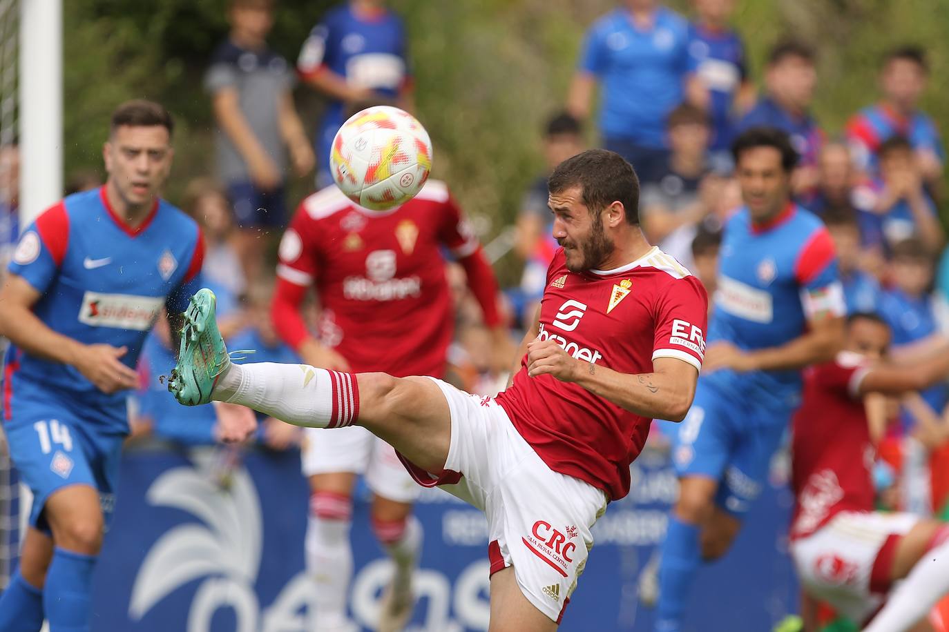 La derrota del Real Murcia frente al Amorebieta, en imágenes