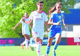 Lucía Pardo y Daniela Arques, del Alhama, durante el encuentro de ayer en Fuenlabrada.