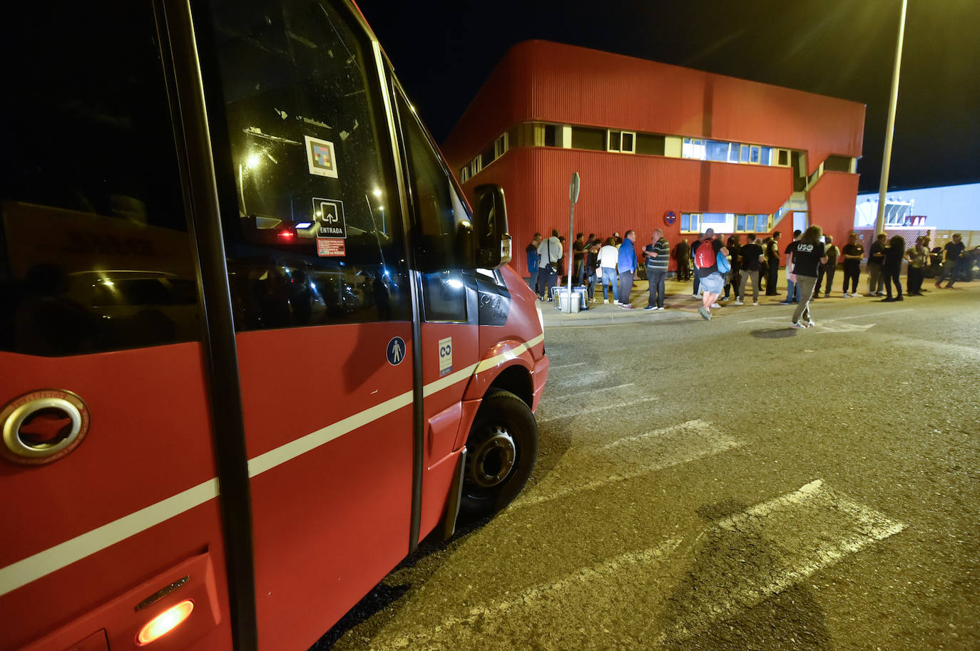 Las imágenes de la acampada de la plantilla de los &#039;coloraos&#039; en Murcia