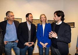 Andrés Álvarez de Cienfuegos, Francisco Morales, María José Ros y Adrián Vázquez, durante una visita de este último a Murcia.