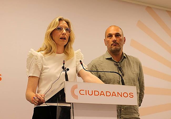 Maria José Ros responde a la denuncia de López Miras.