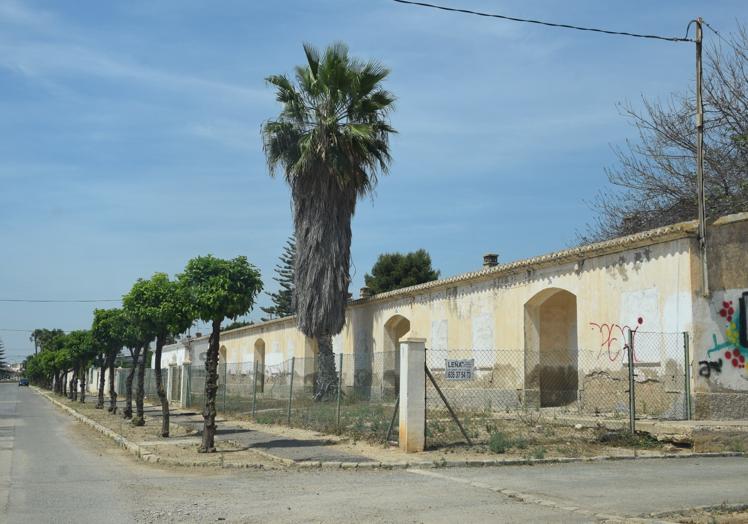 Viviendas de la Ciudad del Aire, conocidas como las 'casas de los cabos', es el Ayuntamiento de San Javier cree que el Estado construirá las 342 viviendas sociales.