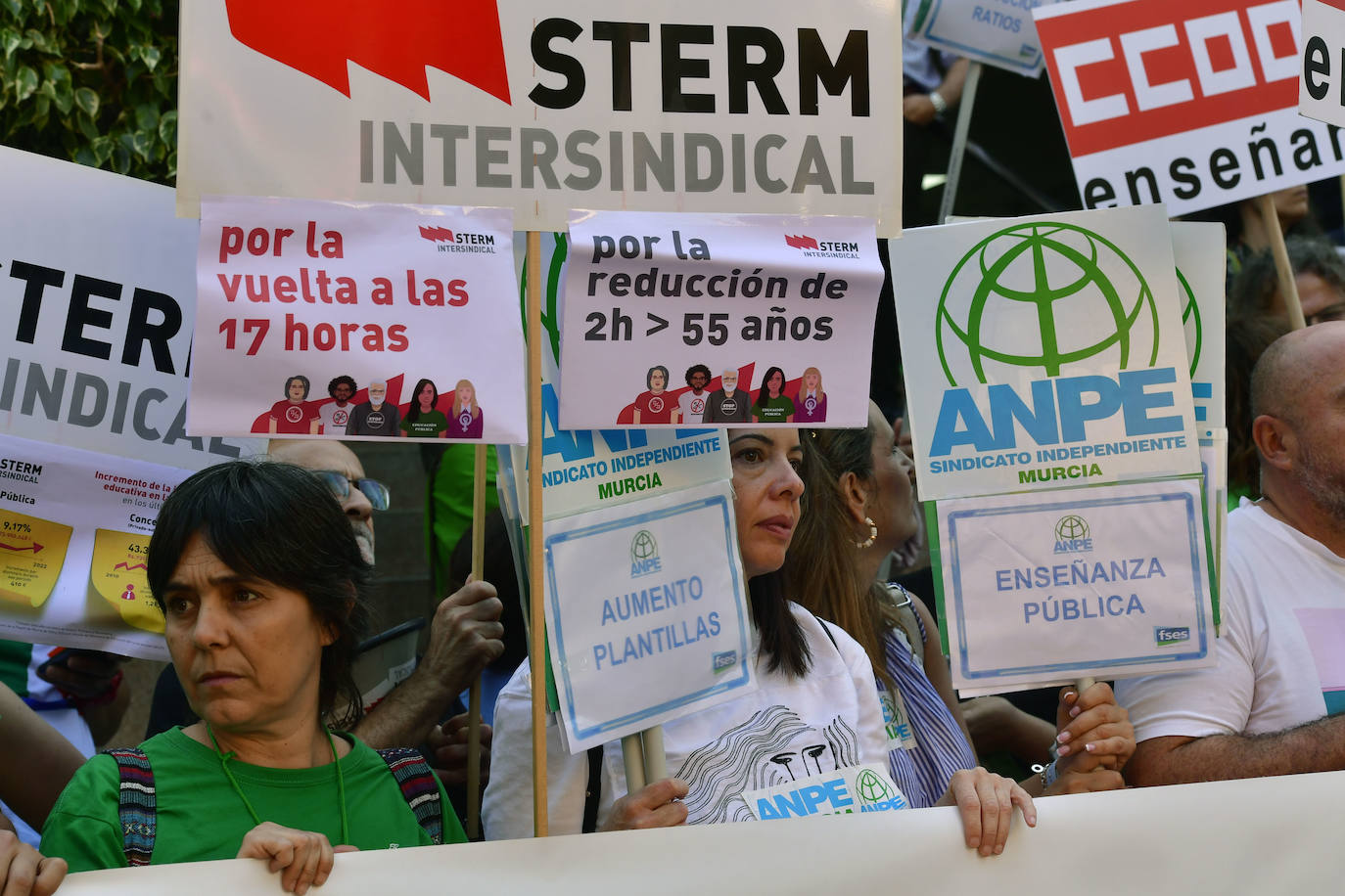La manifestación por la escuela pública de Murcia, en imágenes