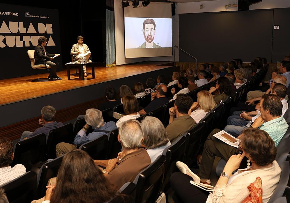 Incógnitas del pasado en el Aula de Cultura de LA VERDAD