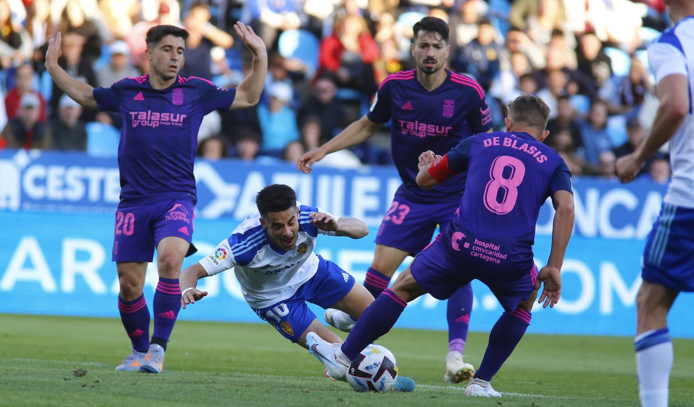 La derrota del Cartagena frente al Zaragoza, en imágenes