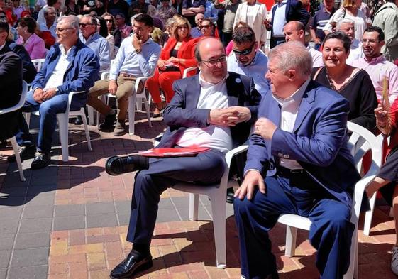 Miquel Iceta y José Vélez, este sábado, en Murcia.