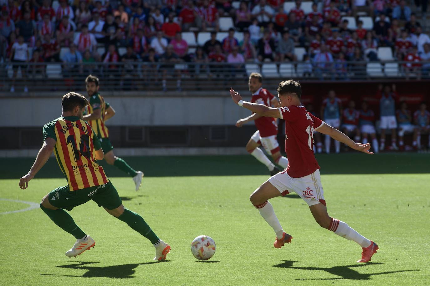 El empate del Real Murcia frente al Castellón, en imágenes