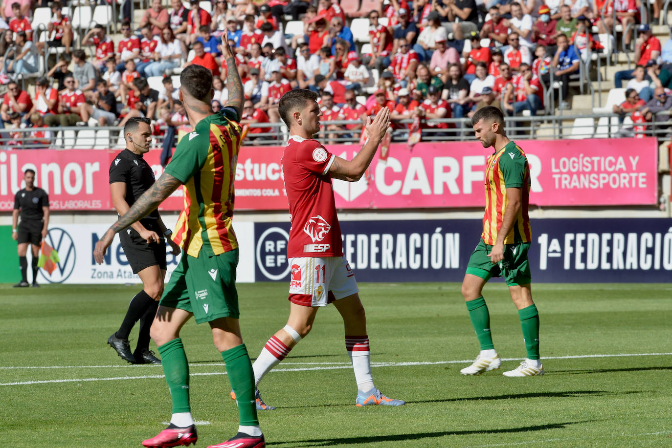 El empate del Real Murcia frente al Castellón, en imágenes