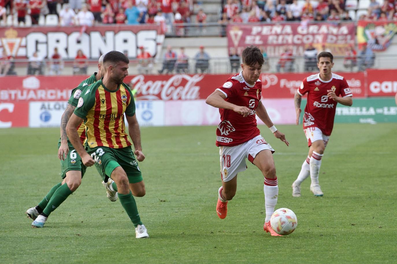 El empate del Real Murcia frente al Castellón, en imágenes