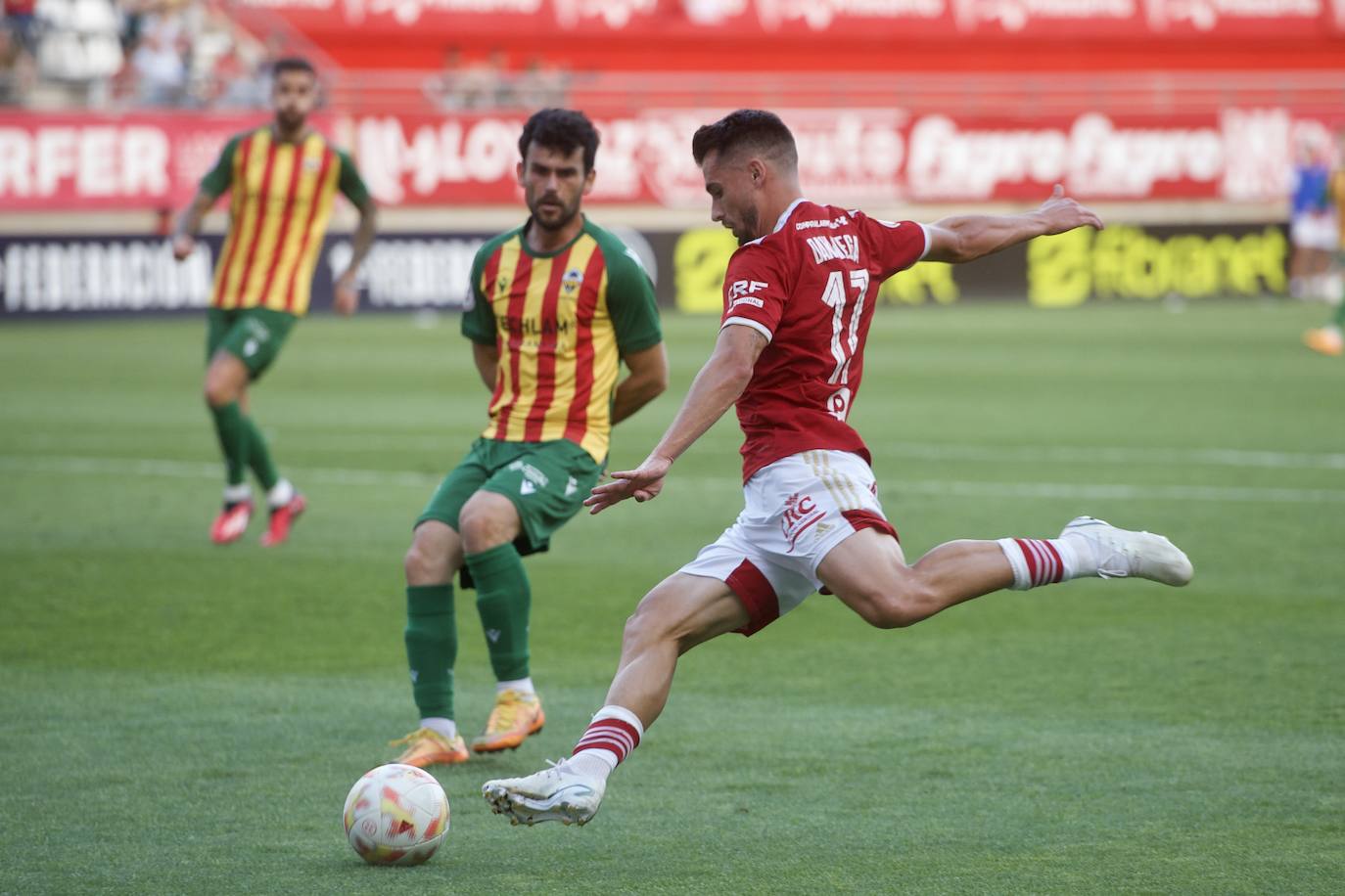 El empate del Real Murcia frente al Castellón, en imágenes