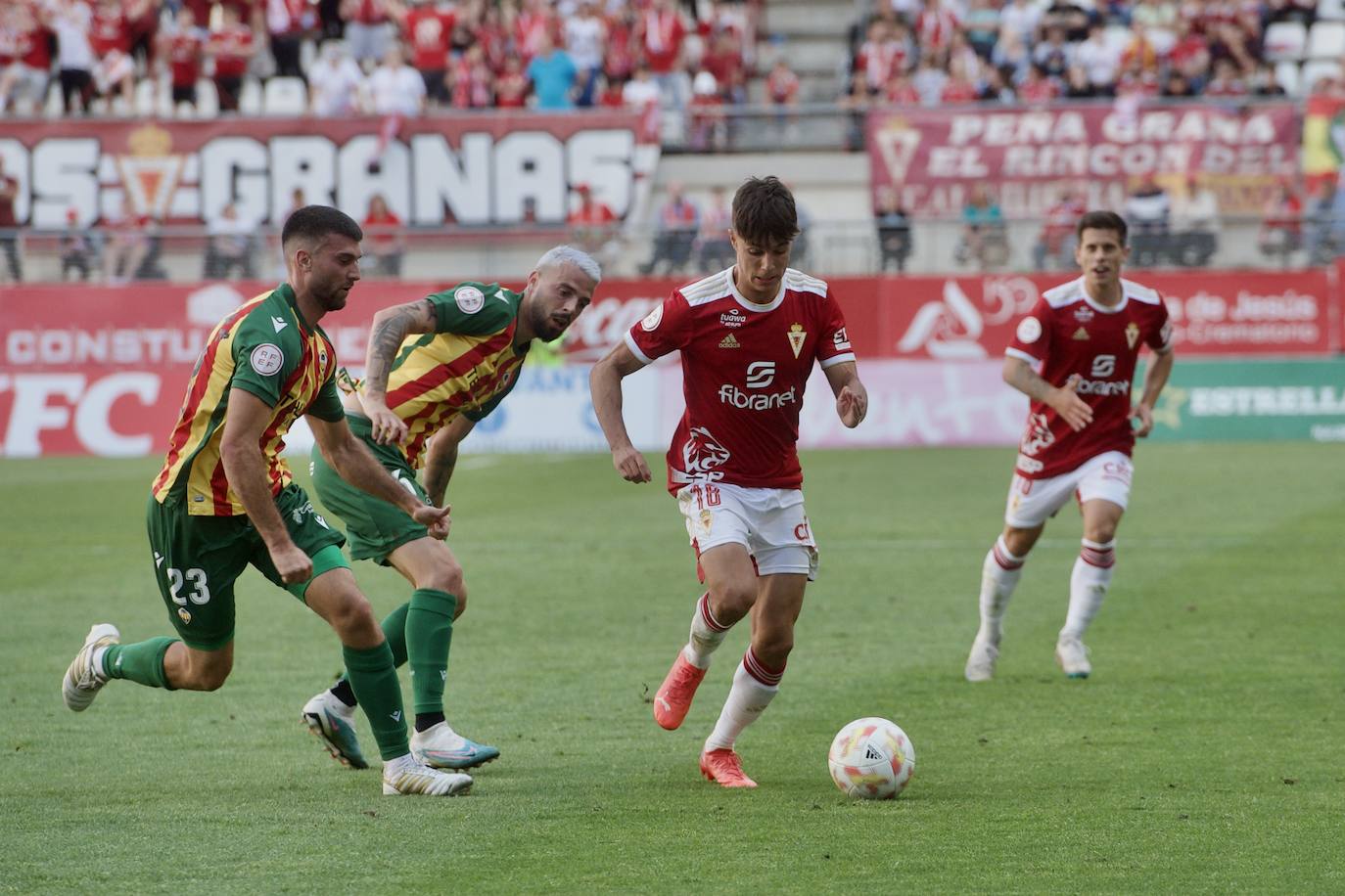 El empate del Real Murcia frente al Castellón, en imágenes