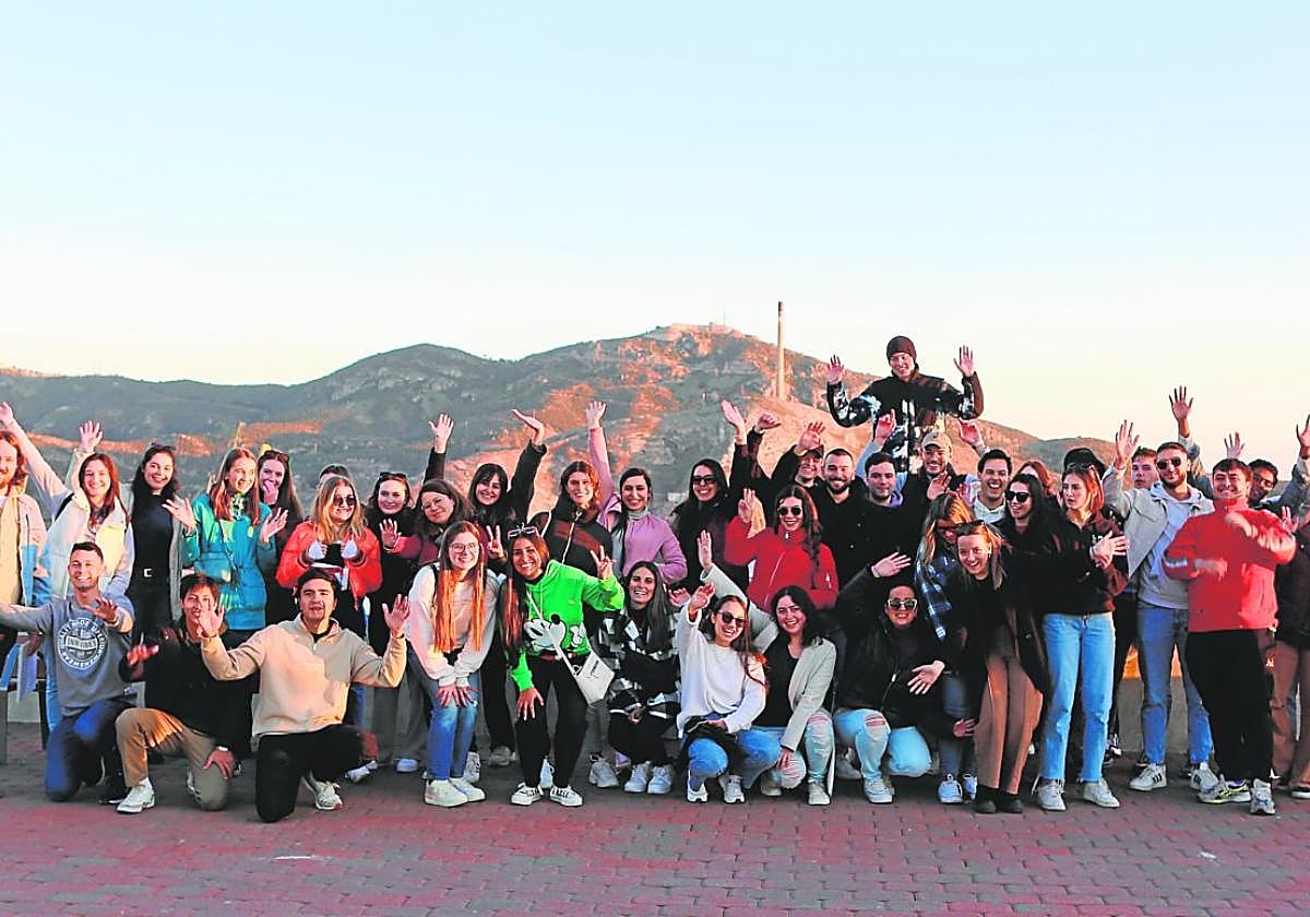 Un grupo de erasmus posa en su visita al Parque Torres con la asociación Erasmus Student Network (ESN), este invierno.