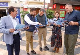 El candidato a la alcaldía por el PP, Fulgencio Gil, y miembros de su equipo.