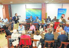 'Cena con huevos' del PP, este jueves.