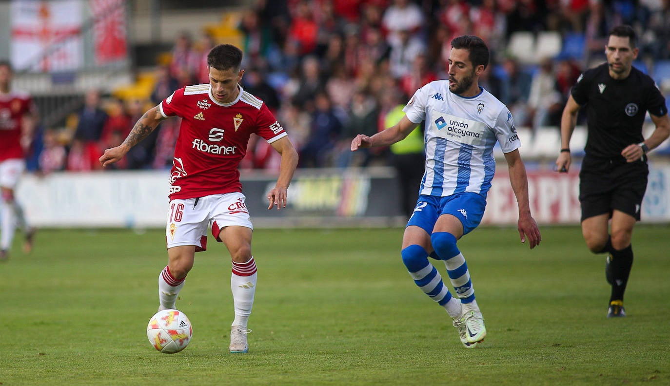 La victoria del Real Murcia contra el Alcoyano, en imágenes