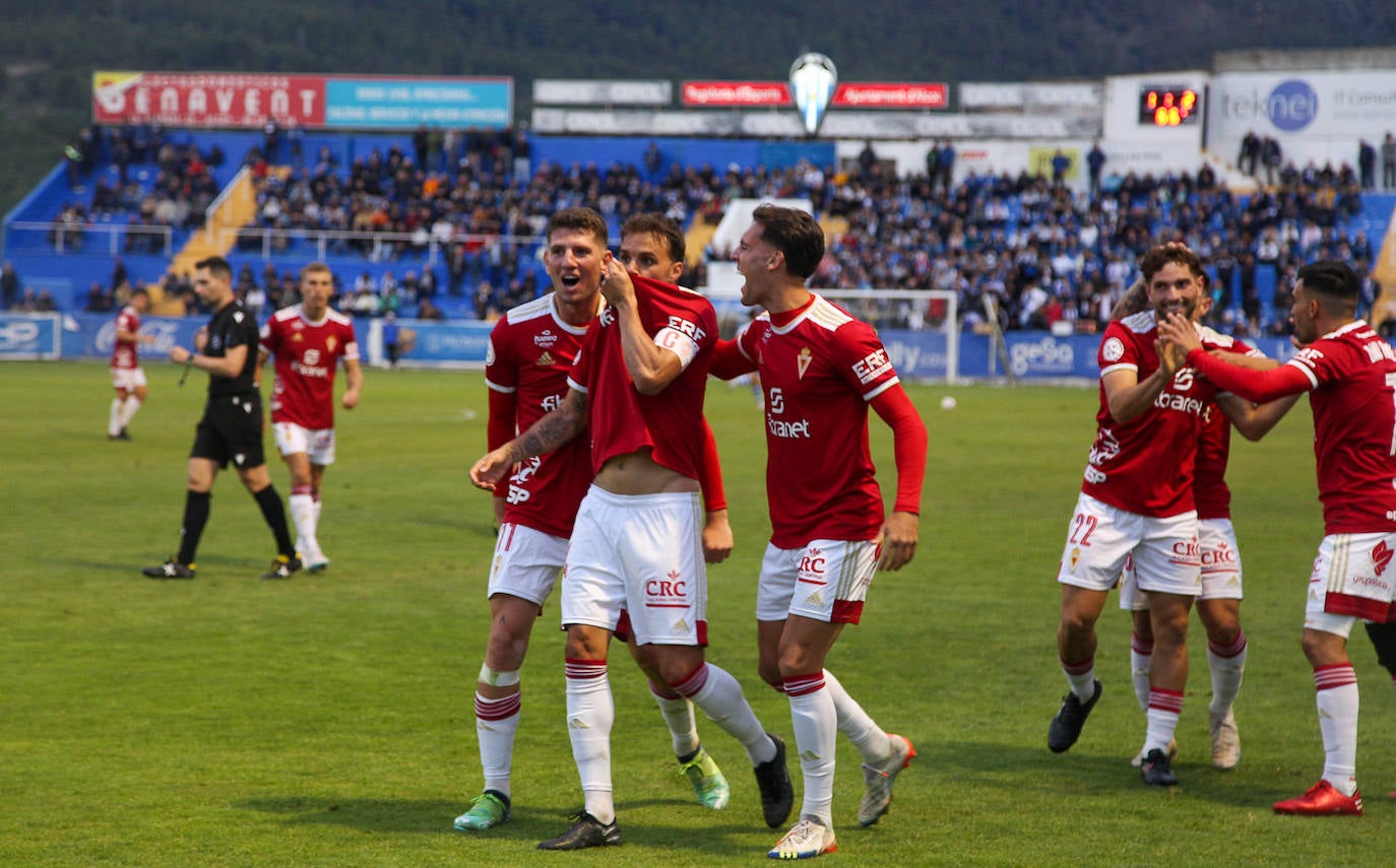 La victoria del Real Murcia contra el Alcoyano, en imágenes