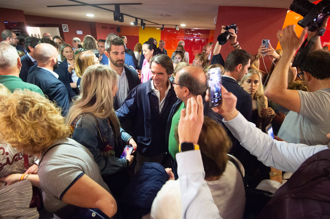 El mitin de Aznar, Miras y Ballesta en Murcia, en imágenes