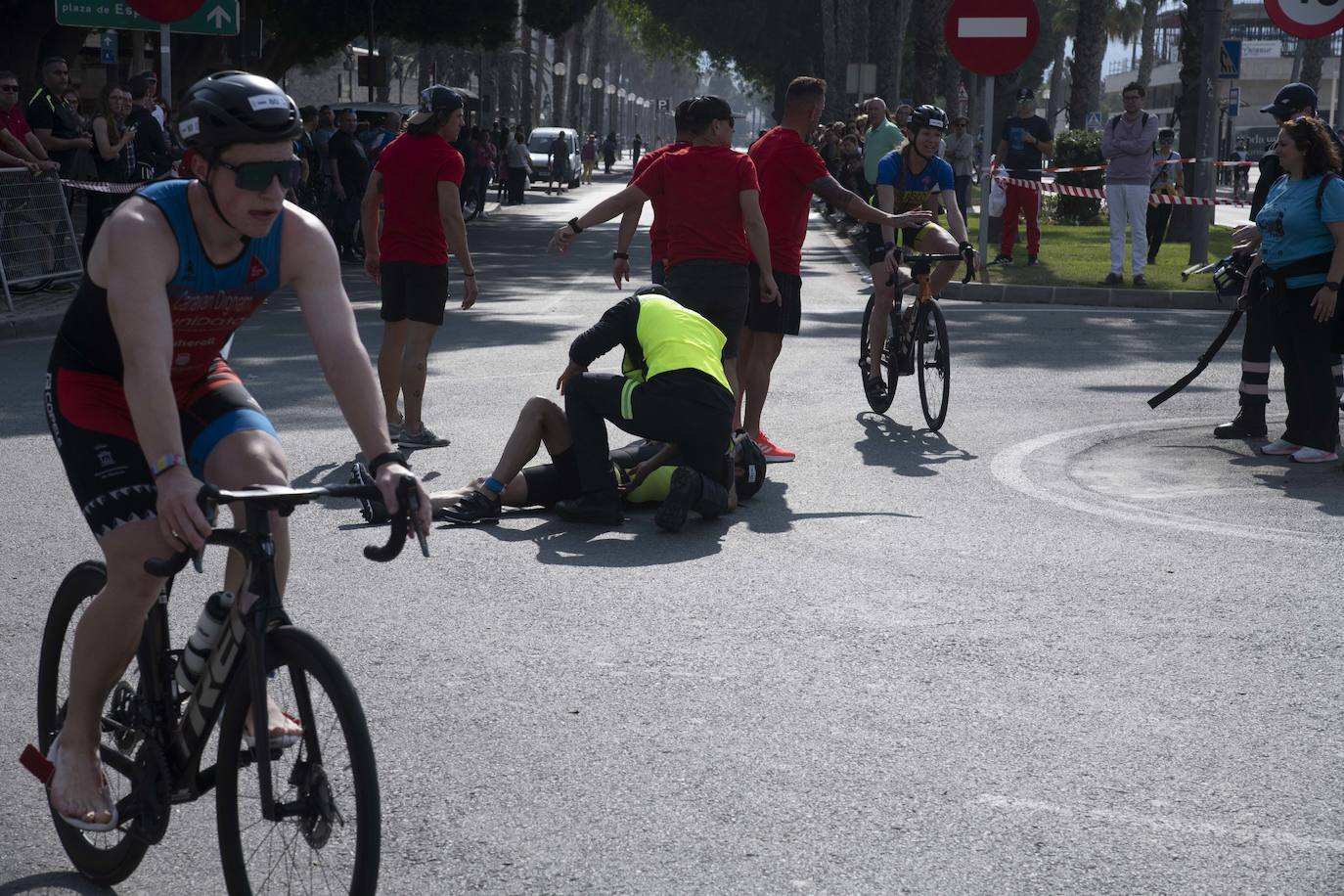 El XVI Triatlón Ciudad de Cartagena SERTRI, en imágenes