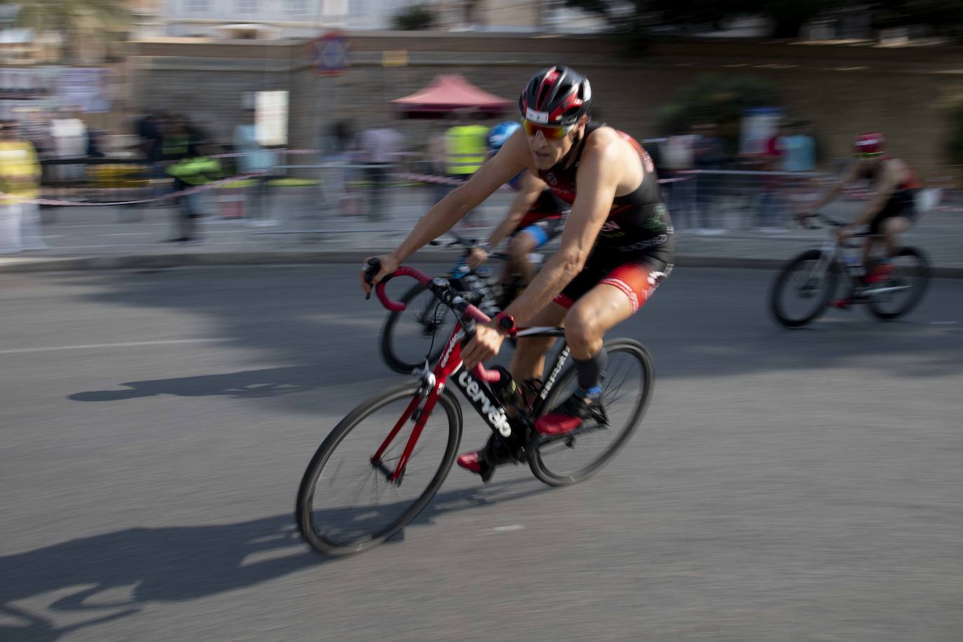 El XVI Triatlón Ciudad de Cartagena SERTRI, en imágenes