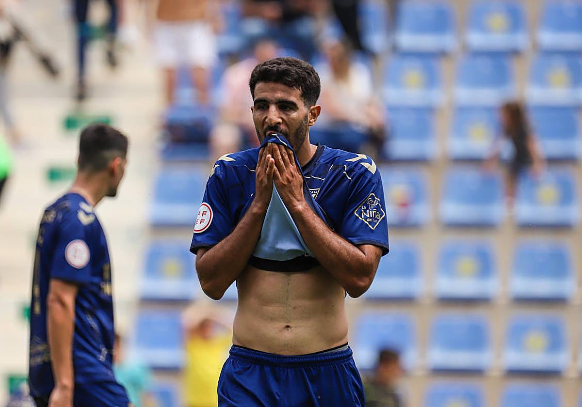 El jugador del UCAM, Yasser, en el partido contra el Peña Deportiva de este domingo.