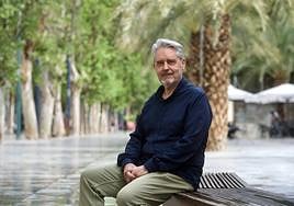 José Miguel Rodilla, ayer, durante la entrevista, en el paseo Alfonso X de Murcia.