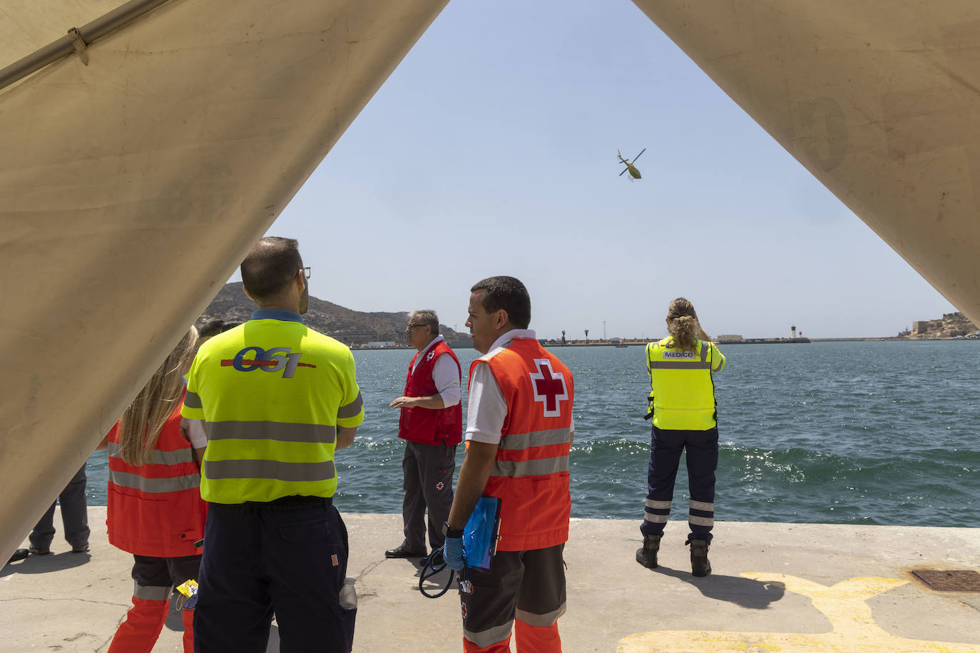 Galería: La Armada simula el rescate de un barco en Cartagena