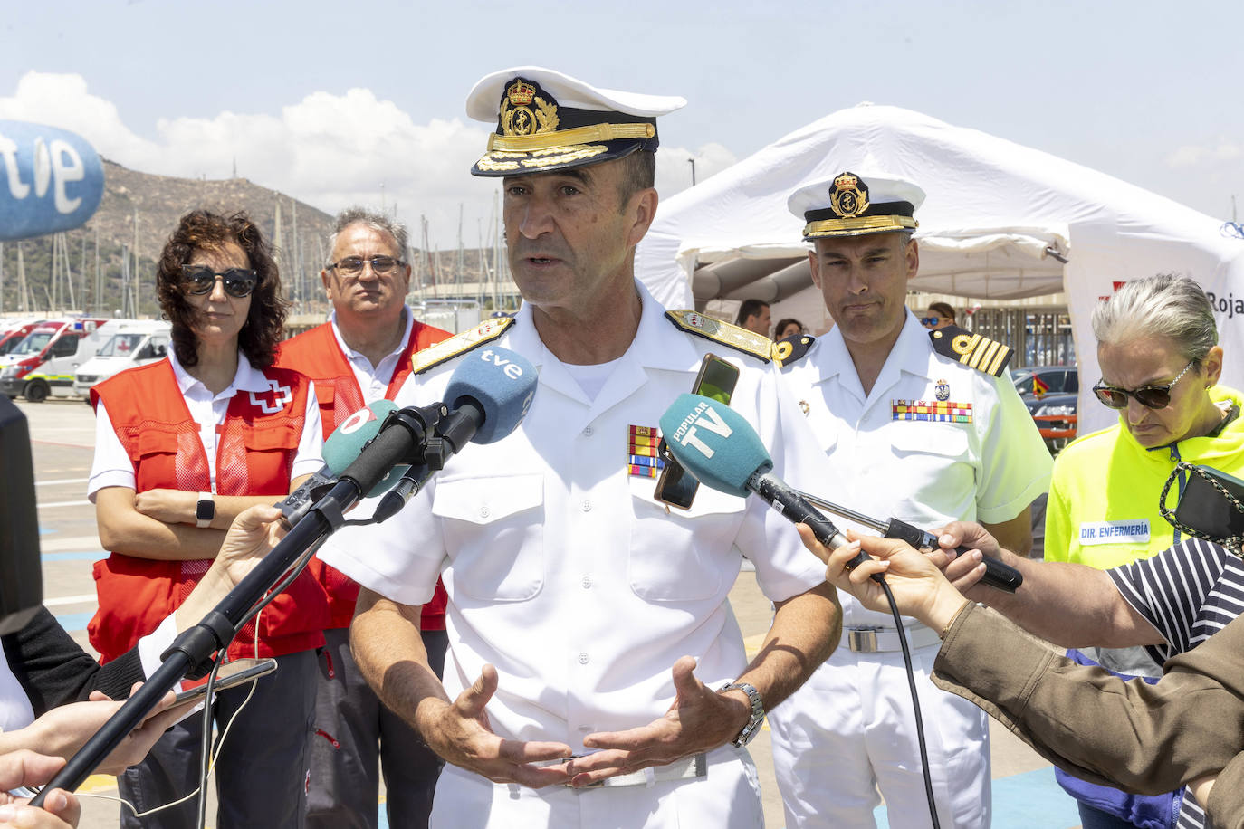 Galería: La Armada simula el rescate de un barco en Cartagena
