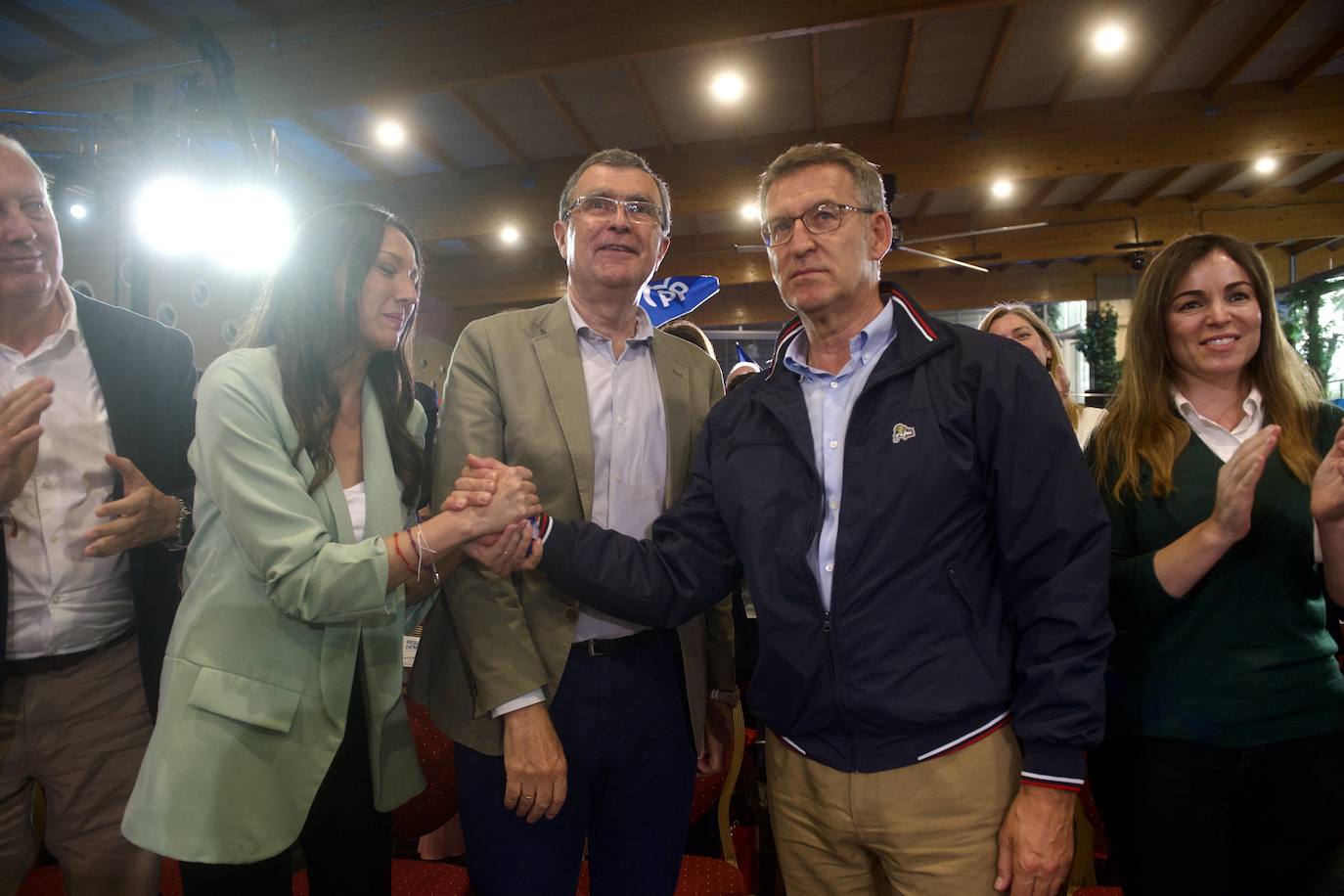 Las imágenes del mitin de Feijóo en Murcia