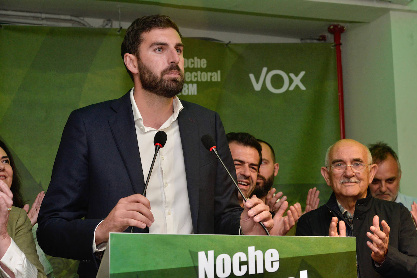 Rueda de prensa de Vox, en imágenes