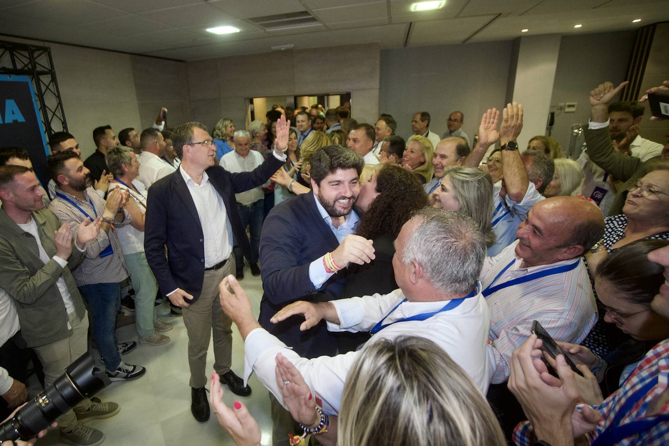 Celebración del PP tras los resultados electorales