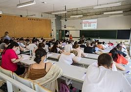 Un examen de EBAU, en una imagen de archivo.