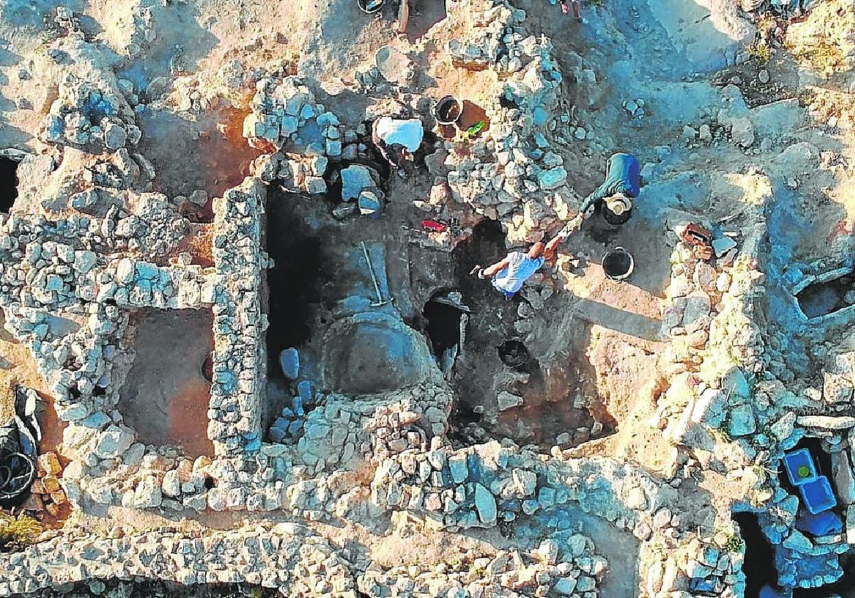 Vista aérea de la fase más antigua de la ciudad, expoliada entre los años 70 y 80, que comenzó a excavarse el año pasado.