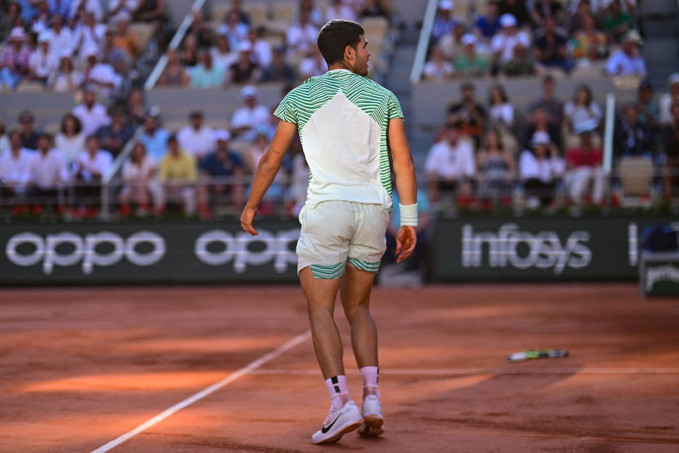 Alcaraz vence a Musetti en Roland Garros