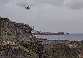 Un rescate en la costa entre Calblanque y Cabo de Palos, en una imagen de archivo.