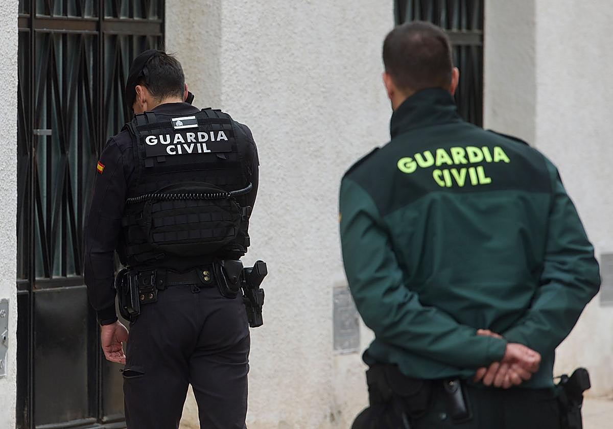 Agentes de la Guardia Civil en una imagen de archivo.