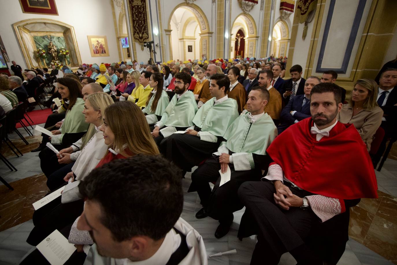 El acto de la UCAM por el día de San Antonio, en imágenes