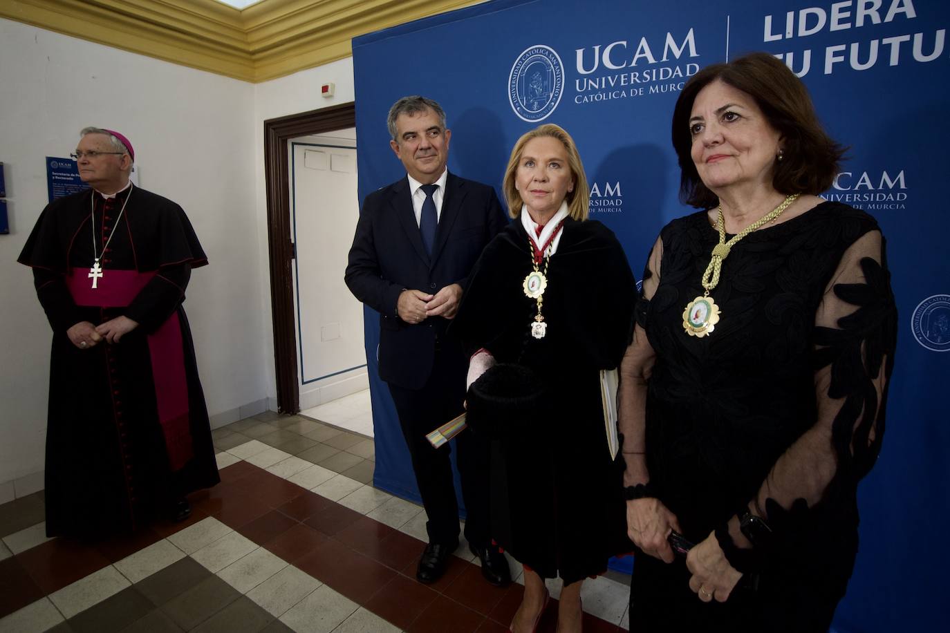 El acto de la UCAM por el día de San Antonio, en imágenes