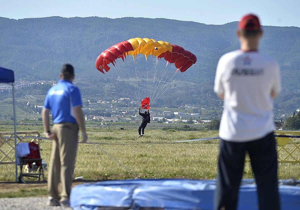 Imagen de archivo de una edición anterior del Campeonato de Paracaidismo.