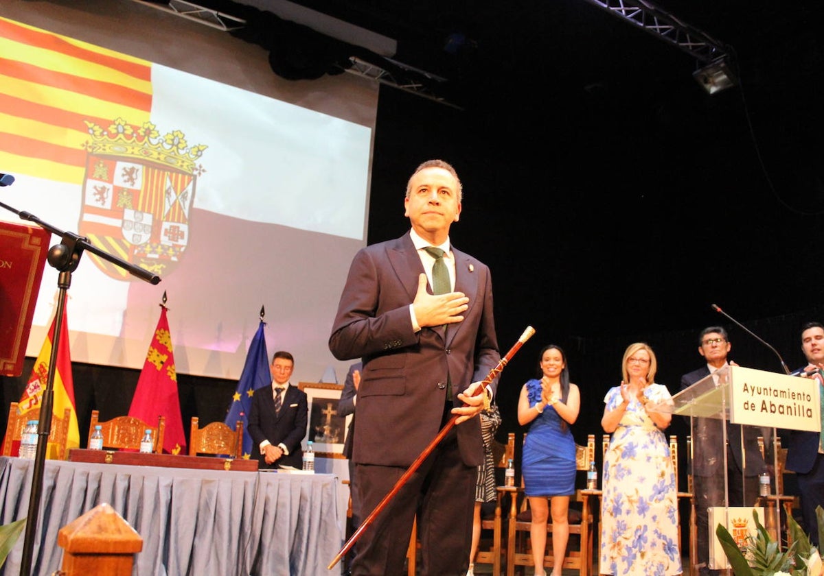 José Antonio Blasco, con un gesto de agradecimiento, este sábado en el Auditorio municipal.