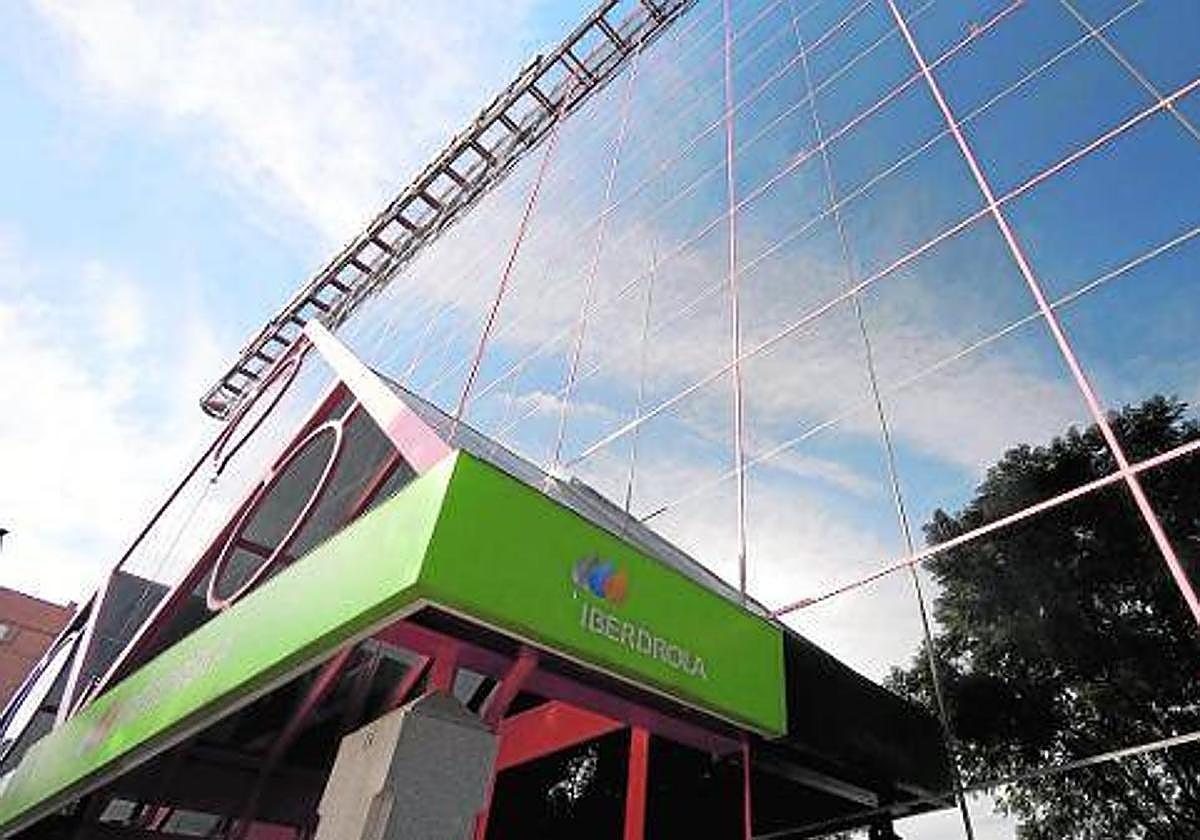 El edificio de Iberdrola en Murcia, en una imagen de archivo.