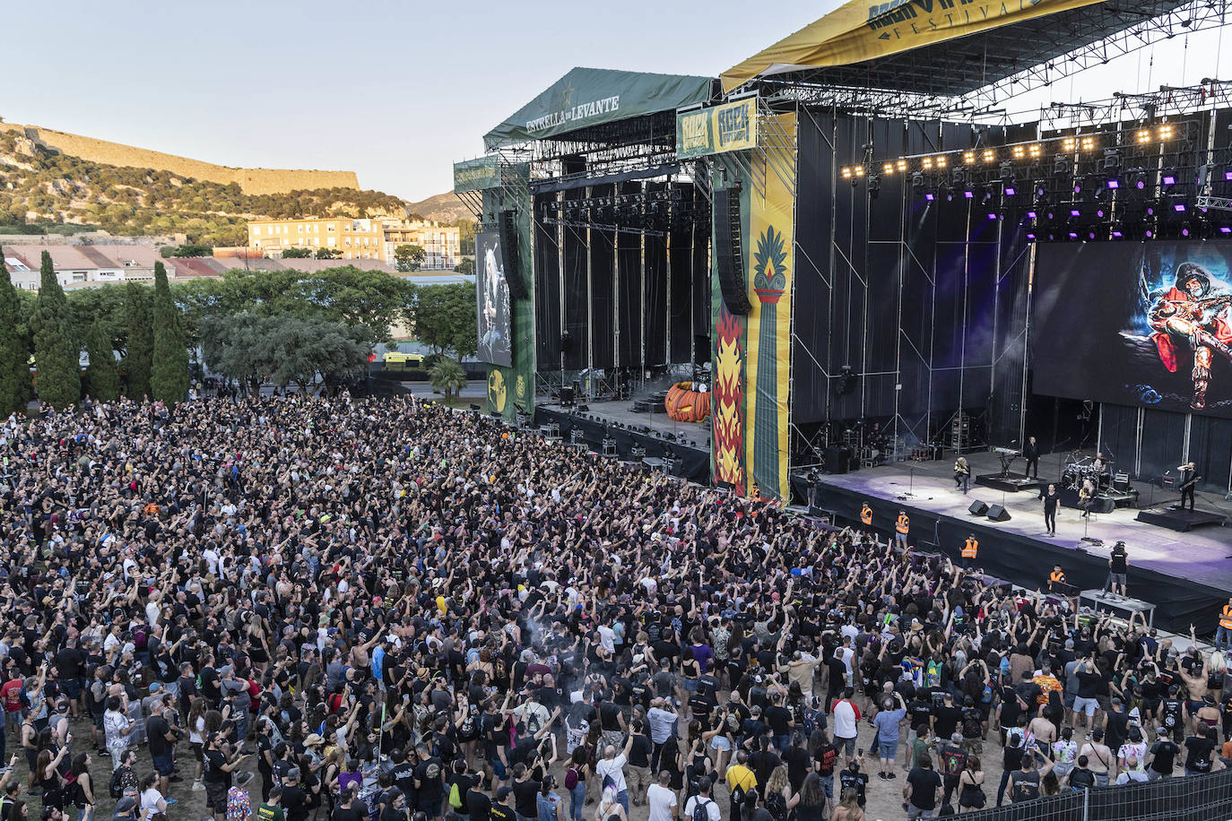 La primera noche del Rock Imperium, en imágenes