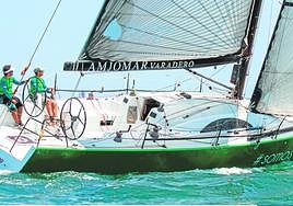 Julio Bernardeau y Fernando Retegui, en un momento de la regata de altura del Trofeo SM La Reina disputada este pasado fin de semana.