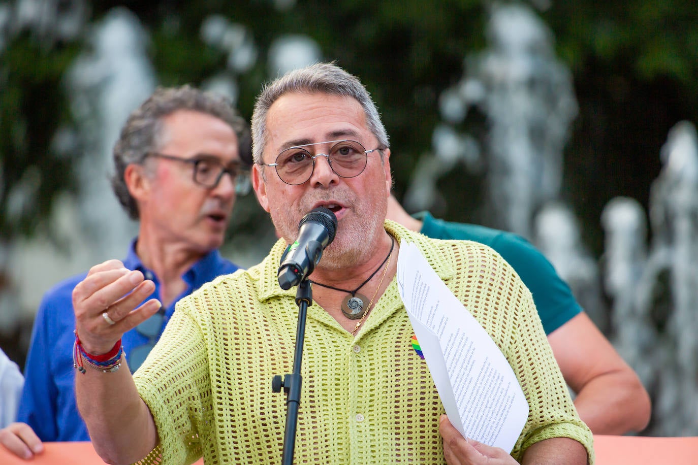 El Orgullo protesta contra la entrada de la ultraderecha en el gobierno de Orihuela