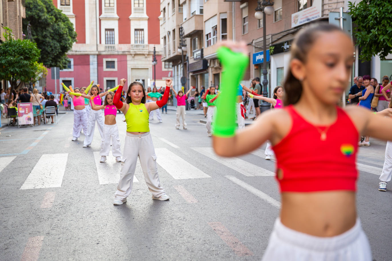 El Orgullo protesta contra la entrada de la ultraderecha en el gobierno de Orihuela