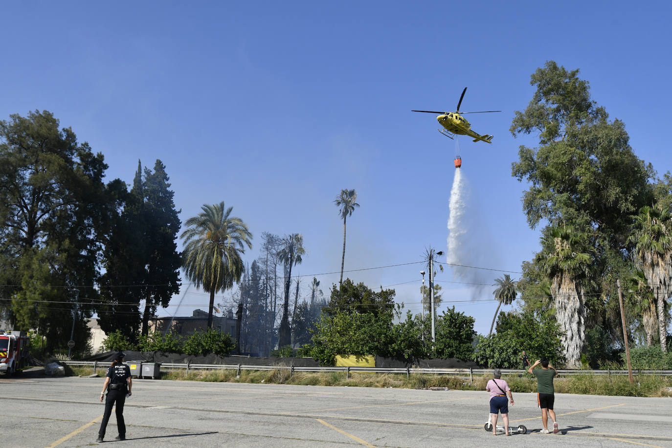 Un incendio en el poblado chabolista de La Fica alerta a los bomberos