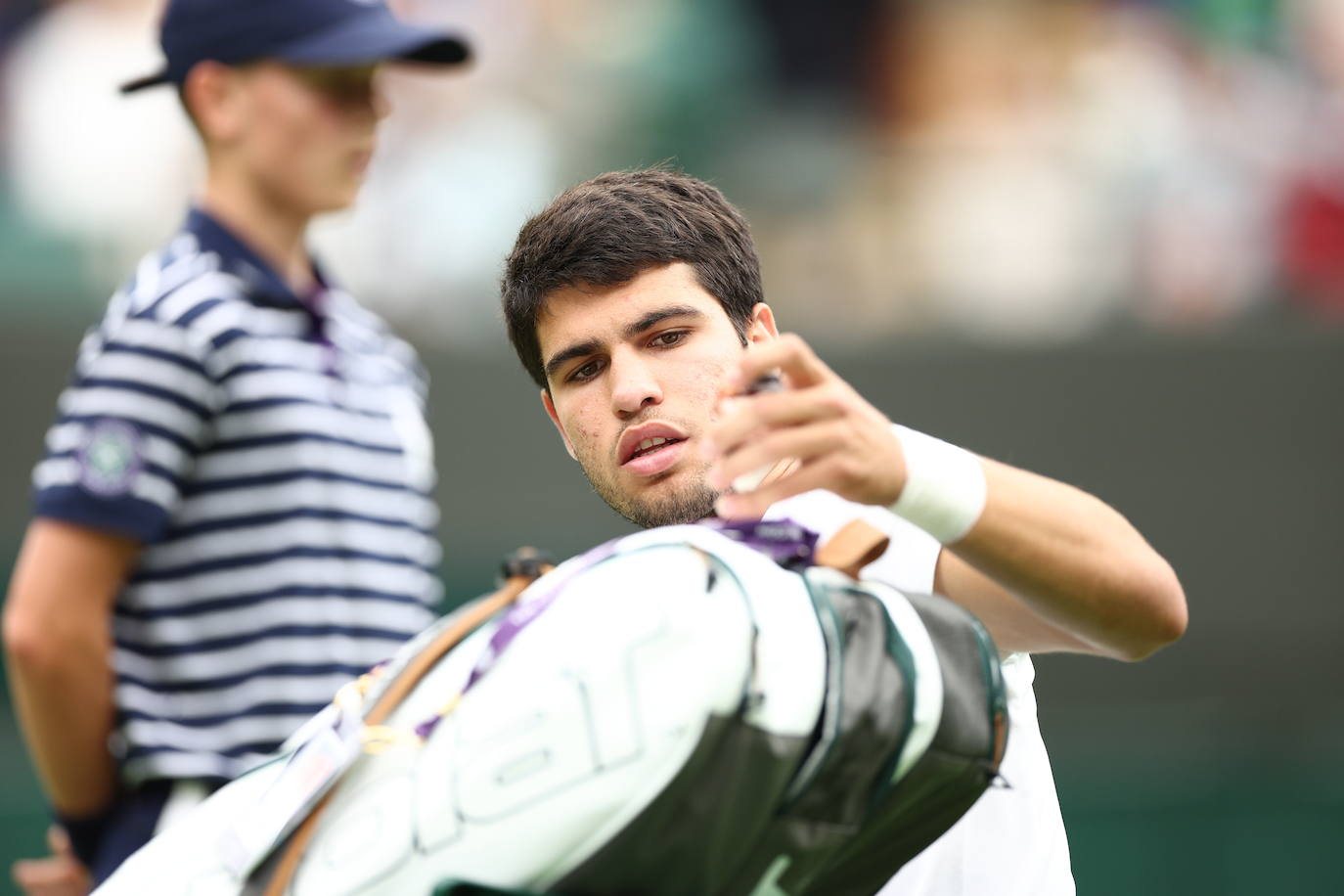 Alcaraz despega en Wimbledon