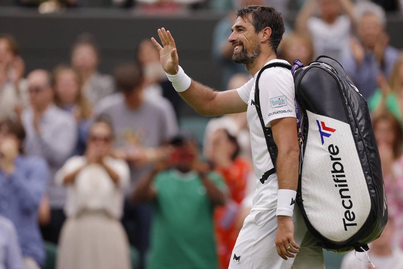 Alcaraz despega en Wimbledon