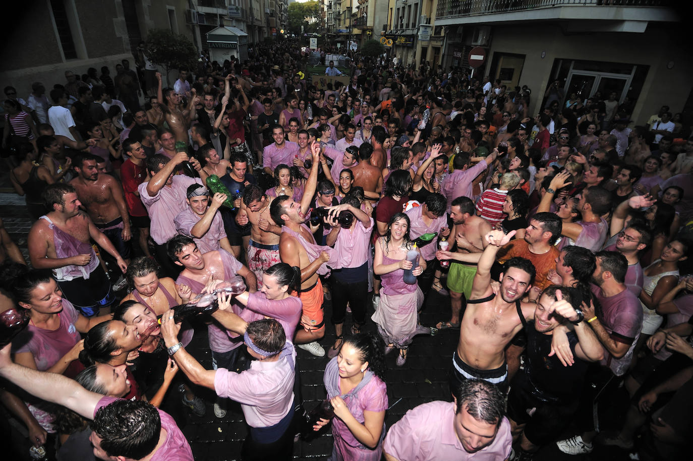 Exposición Tiempo de Fiesta II, en imágenes